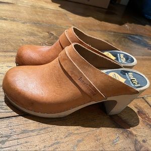 Swedish Hasbeens Slip In Classic Clog